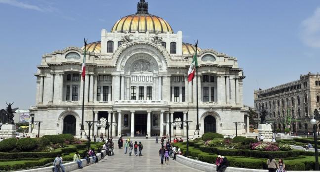 The Fine Arts Palace/Palacio de Bellas Artes in Mexico City, Mexico.