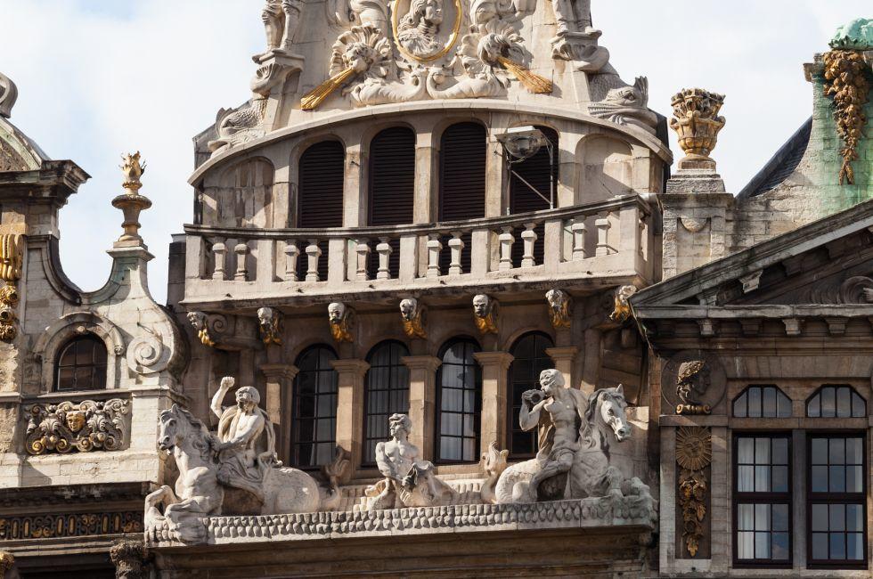 Detail of statues on Maison du Cornet or De Hoorn in Grandplace in Brussels