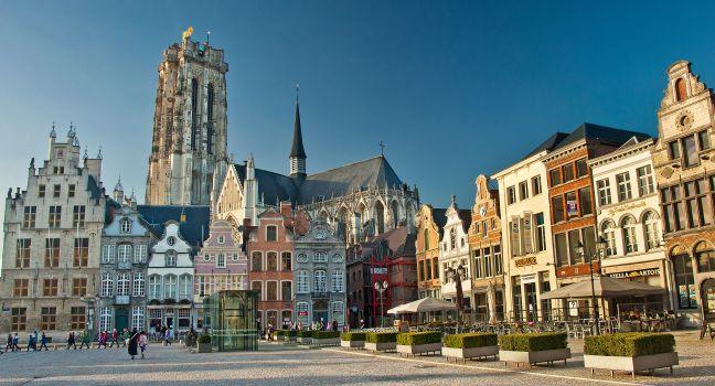 MECHELEN , BELGIUM - FEBRUARY 4: View of the Grote Markt, February 4, 2013, Mechelen, Belgium. Population of Mechelen 80 thousand people, in Belgium it is included into number of 15 largest cities.