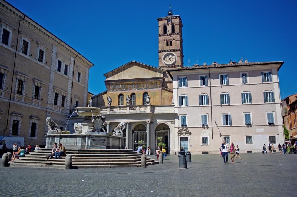 Fountain, Piazza, Santa Maria in Trastevere, Rome, Italy