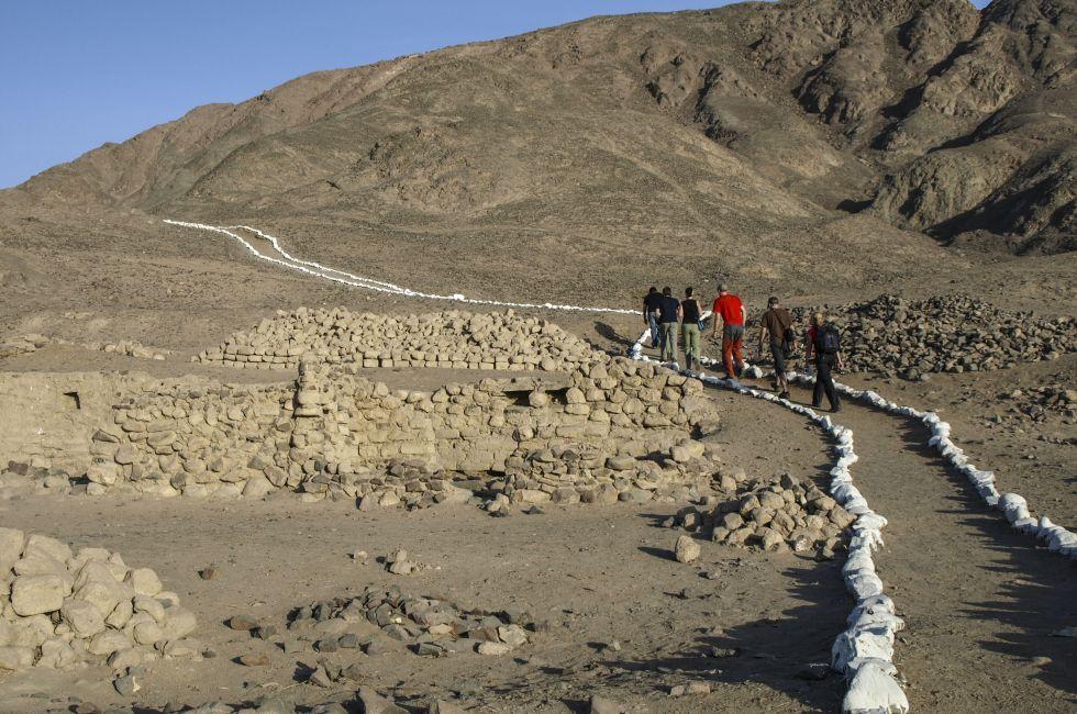 Walk at Los Paredones ruins (Nazca, Peru); Shutterstock ID 145313803; Project/Title: Photo Database Top 200; Downloader: Jesse Strauss