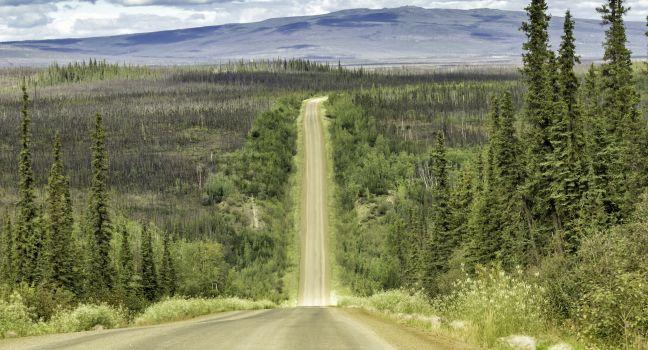 Dalton Highway on the way to Arctic Circle.