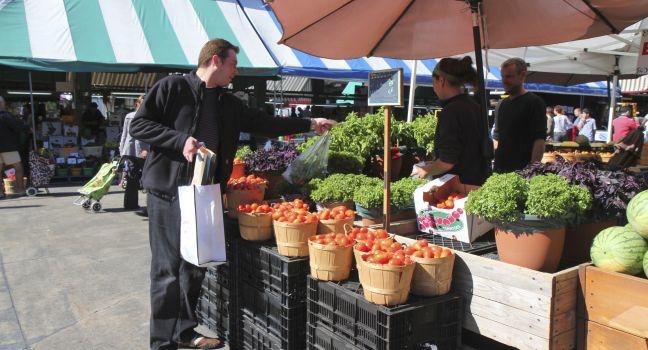 People are happy to go to Jean-talon market in Montreal during September because you have choice, smells and flavors.