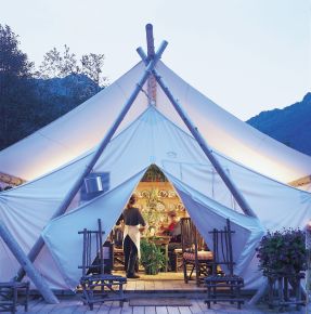 Clayoquot Wilderness Resort: Outpost at Bedwell River, Tofino
