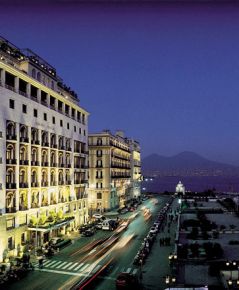 Grand Hotel Vesuvio, Naples