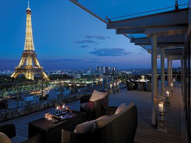 Shangri-La Paris, Around the Eiffel Tower