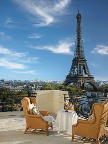 Shangri-La Paris, Around the Eiffel Tower